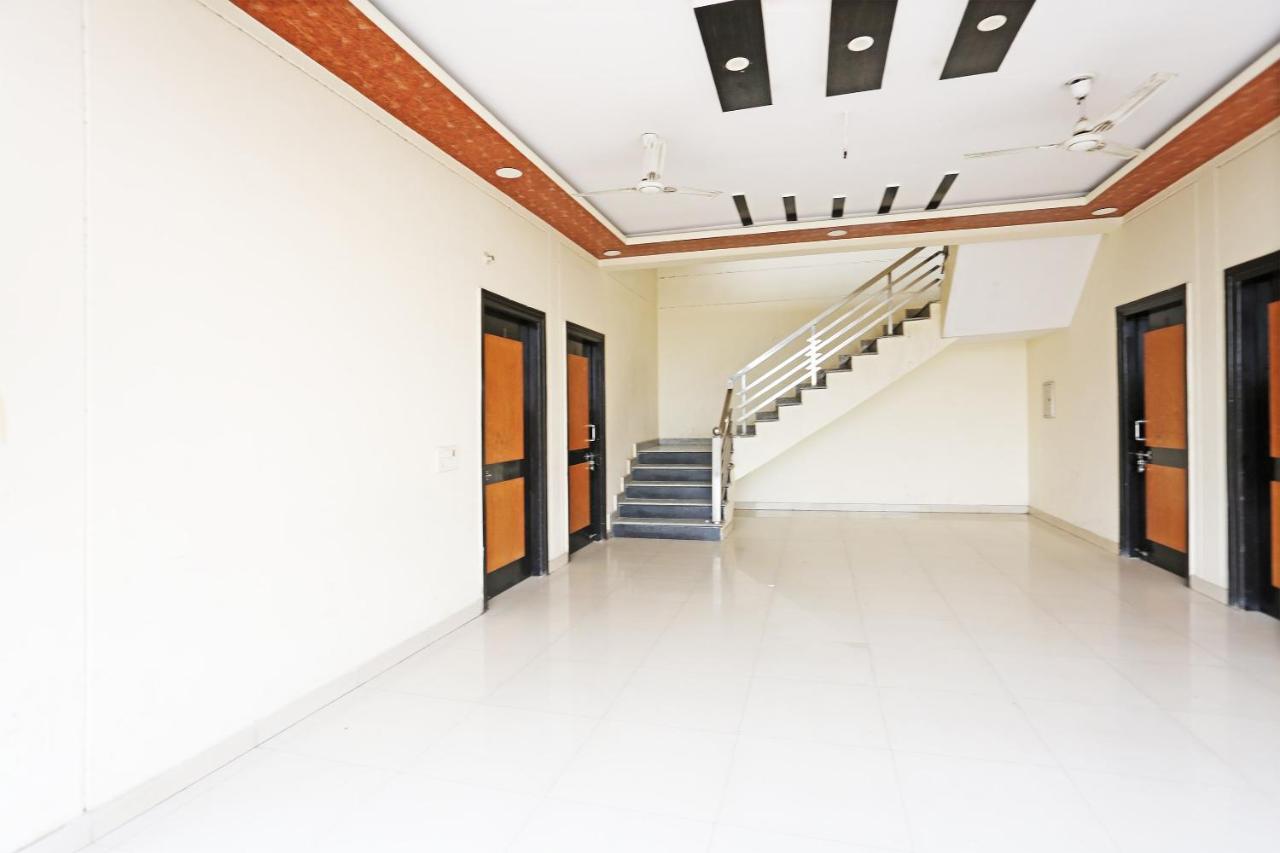 Oyo 40446 Yas Residency Hotel Alīgarh Esterno foto