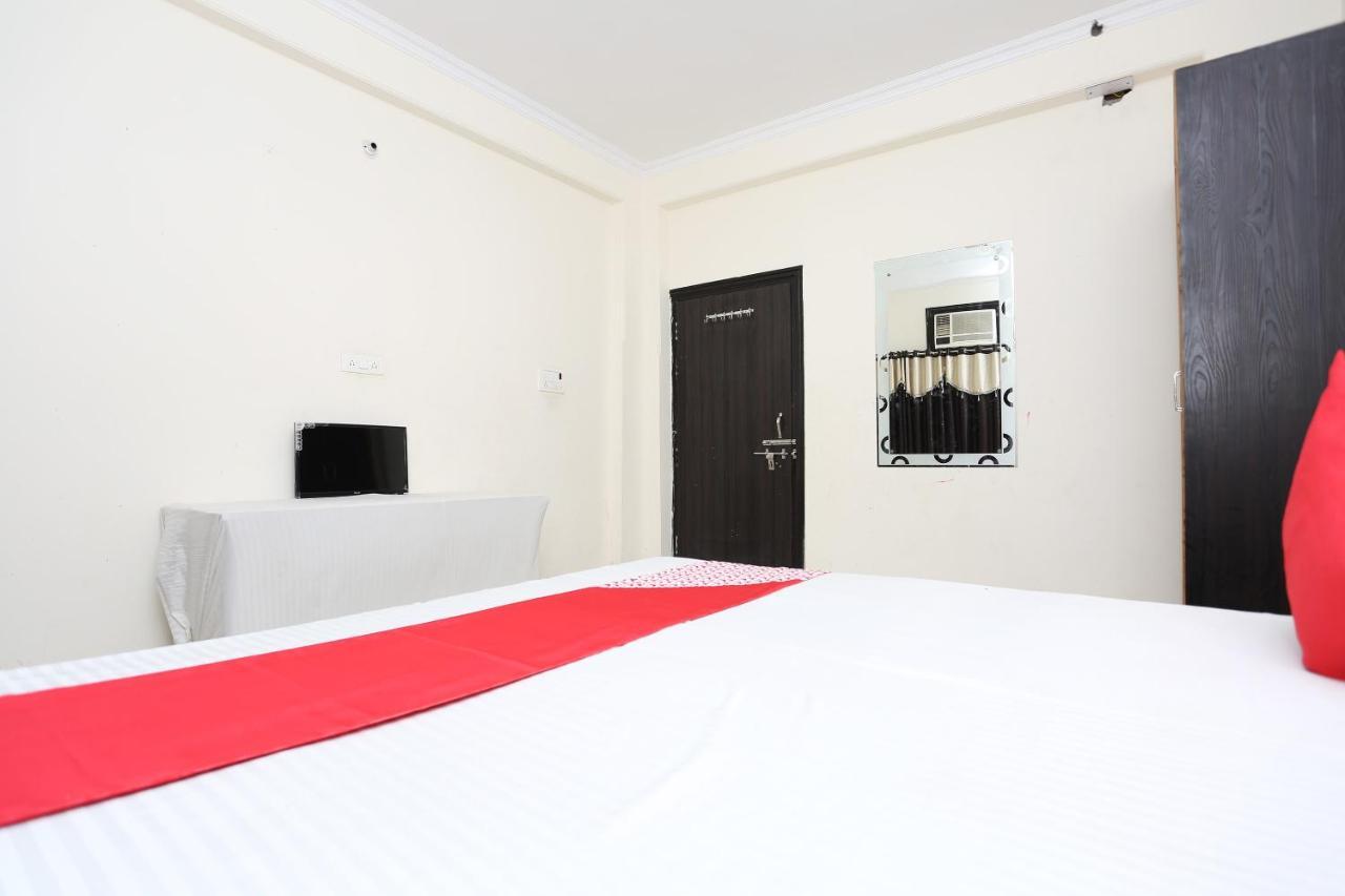 Oyo 40446 Yas Residency Hotel Alīgarh Esterno foto