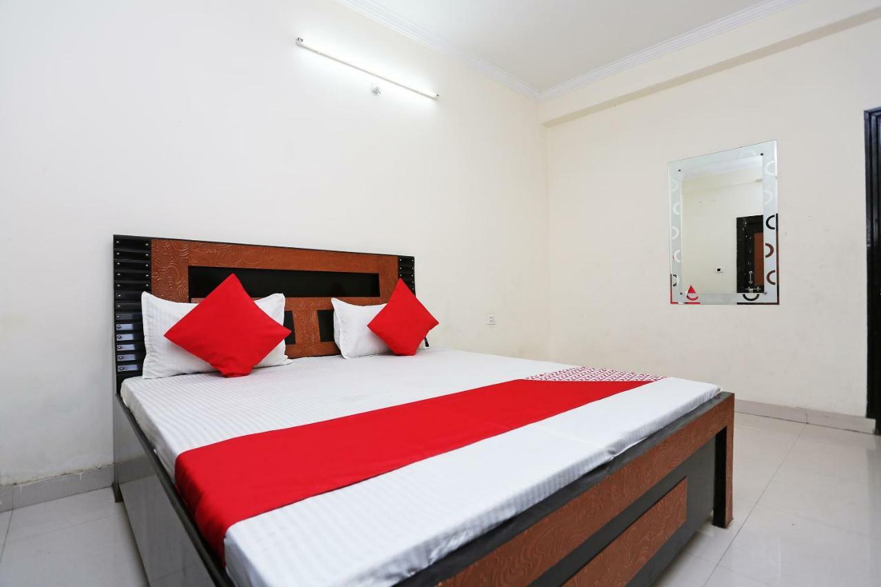 Oyo 40446 Yas Residency Hotel Alīgarh Esterno foto