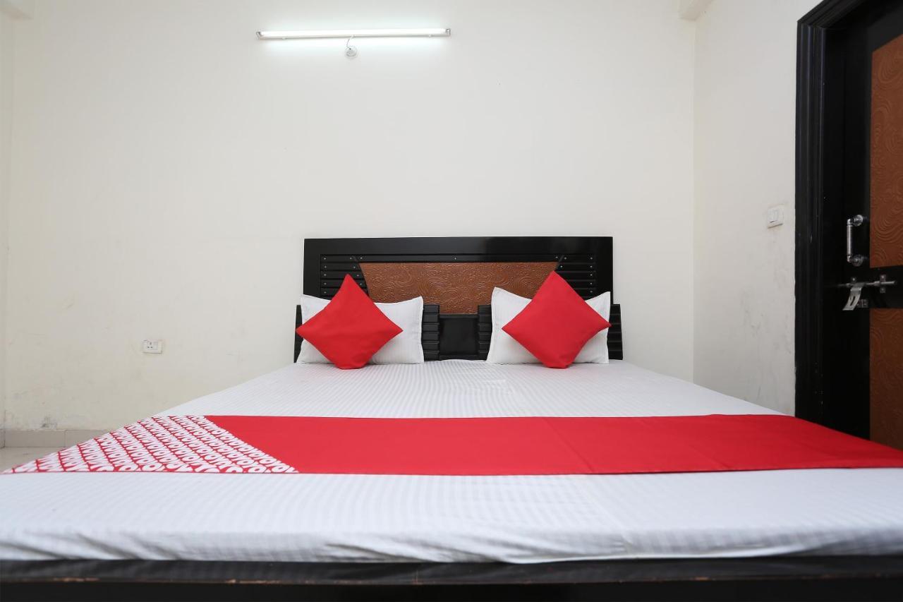 Oyo 40446 Yas Residency Hotel Alīgarh Esterno foto