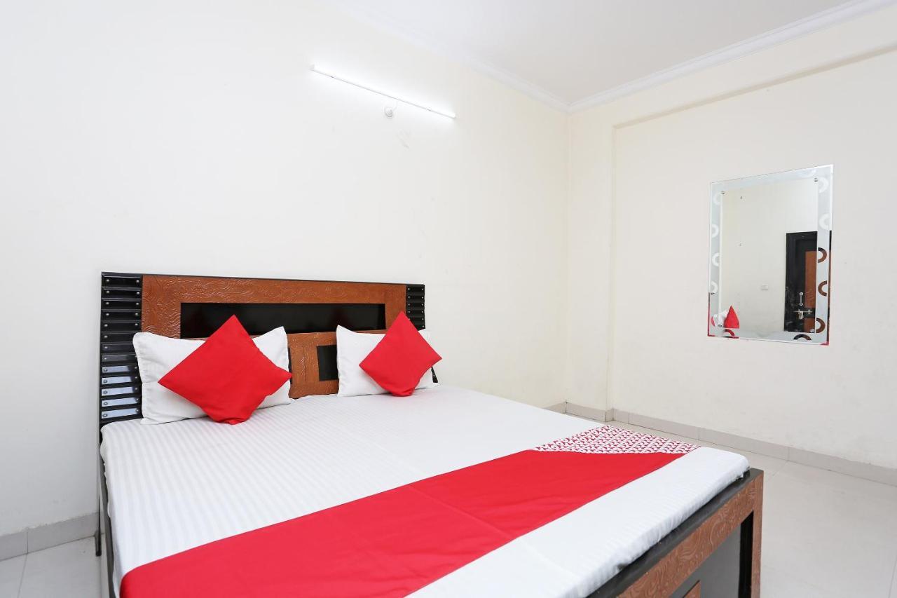 Oyo 40446 Yas Residency Hotel Alīgarh Esterno foto